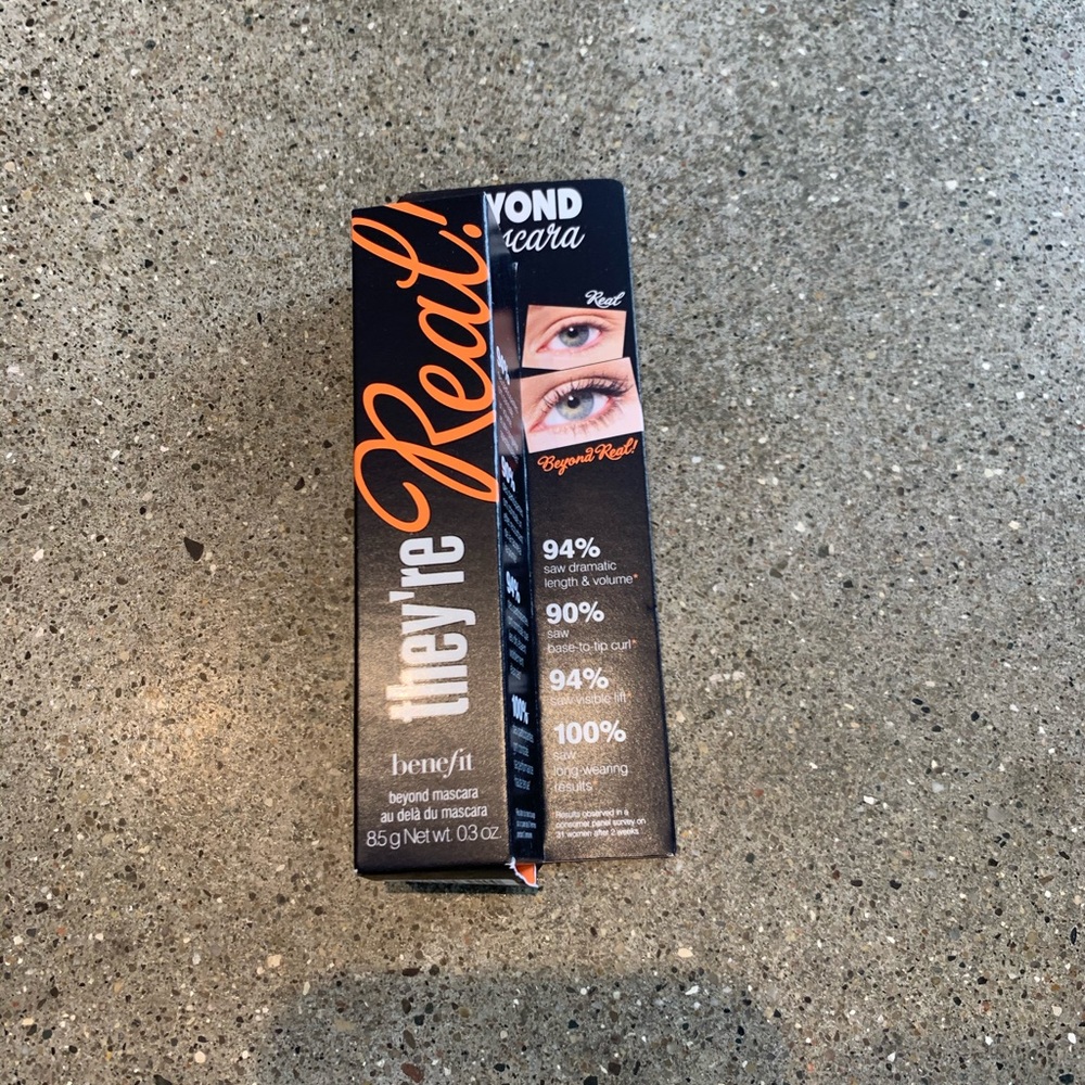 Benefit They’re Real full size black mascara